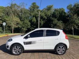 FIAT - PALIO - 2012/2013 - Branca - R$ 41.800,00