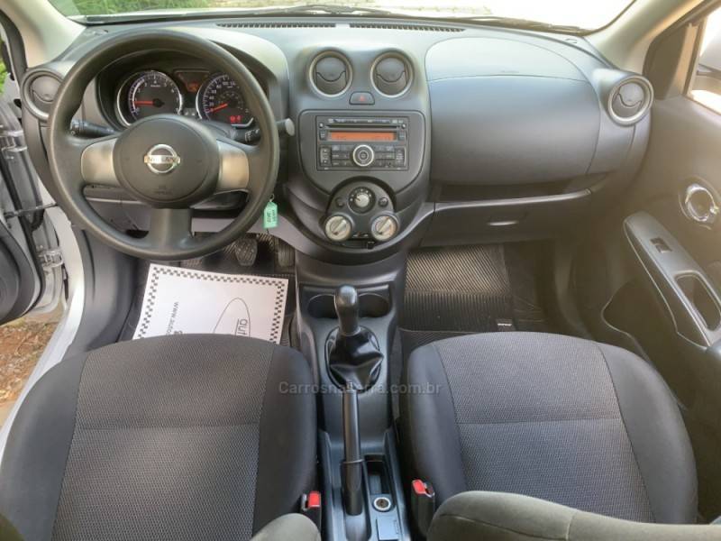 NISSAN - VERSA - 2012/2013 - Prata - Sob Consulta
