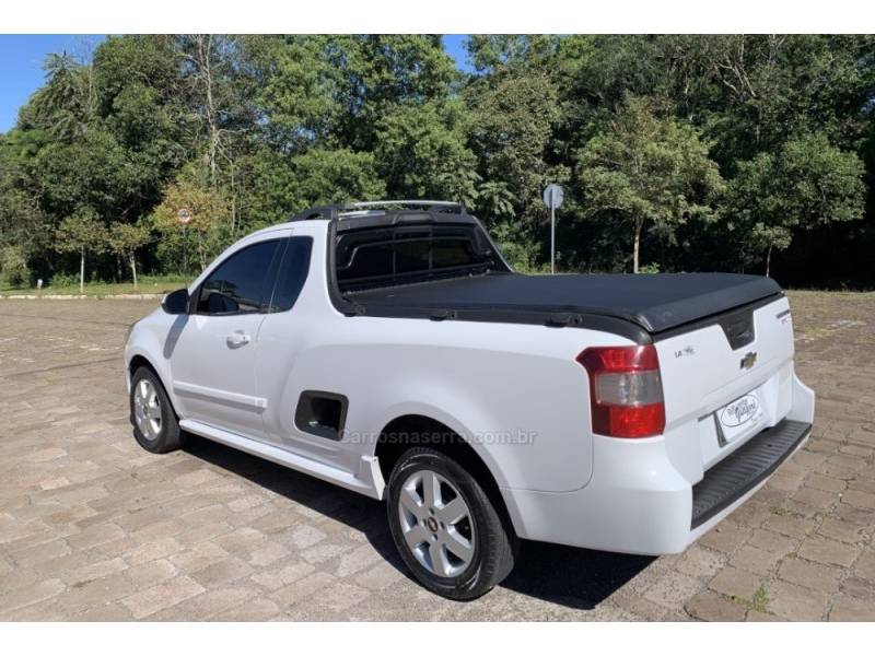 CHEVROLET - MONTANA - 2012/2013 - Branca - R$ 48.800,00