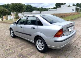 FORD - FOCUS - 2008/2008 - Prata - R$ 28.800,00