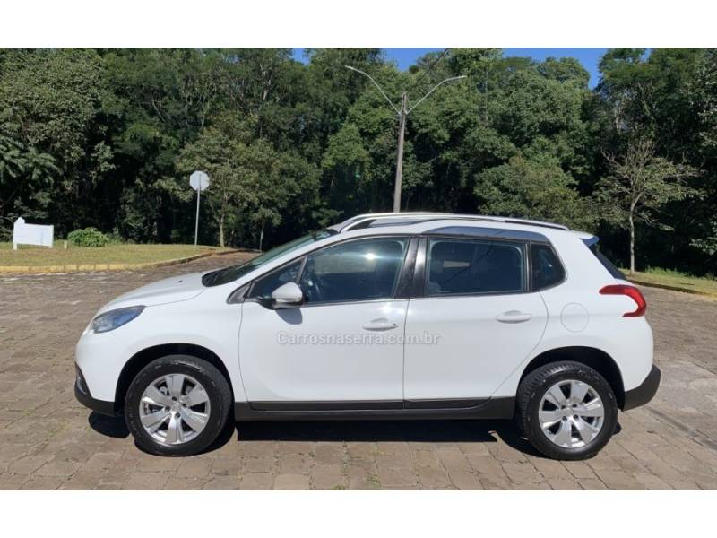 PEUGEOT - 2008 - 2017/2017 - Branca - R$ 58.800,00