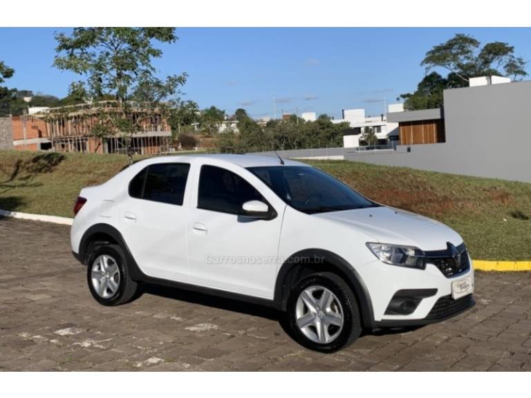 RENAULT - LOGAN - 2020/2021 - Branca - R$ 64.800,00
