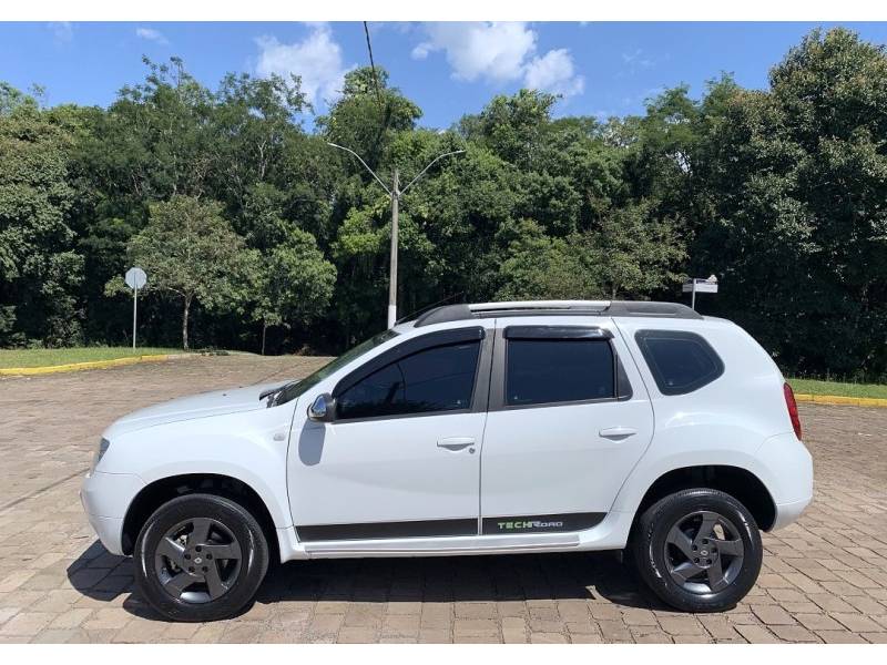 RENAULT - DUSTER - 2013/2014 - Branca - R$ 53.800,00