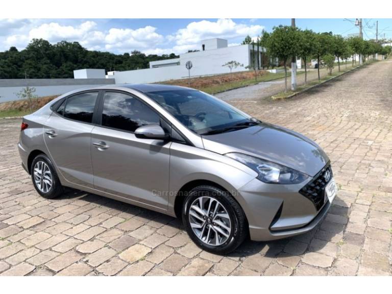 HYUNDAI - HB20 - 2022/2022 - Prata - R$ 85.800,00
