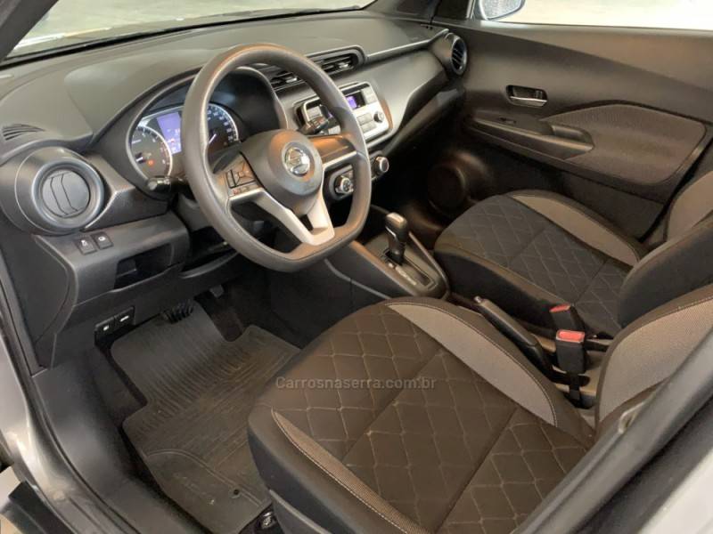 NISSAN - KICKS - 2018/2019 - Cinza - R$ 83.800,00