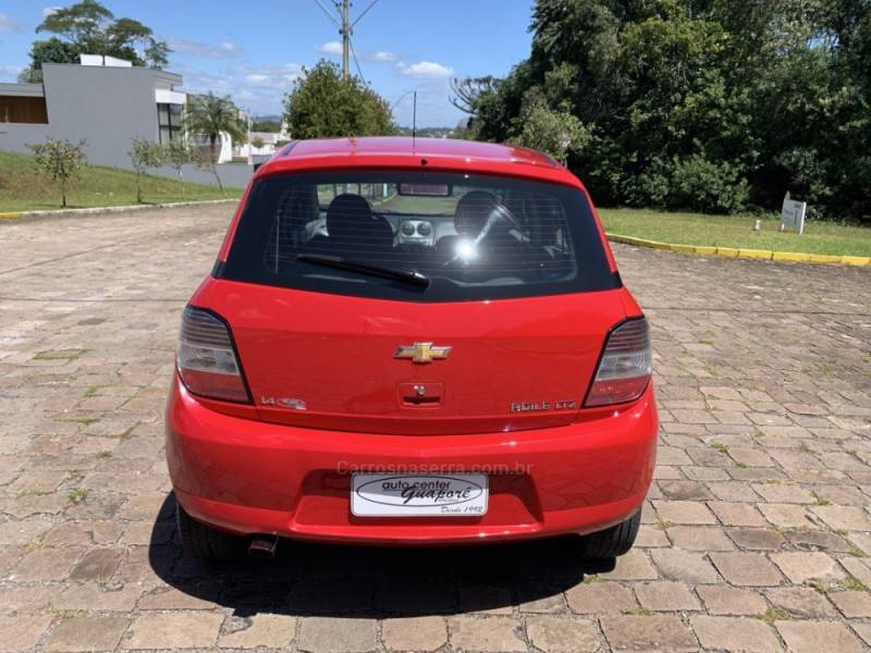 CHEVROLET - AGILE - 2012/2013 - Vermelha - R$ 40.800,00