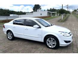 CHEVROLET - VECTRA - 2010/2011 - Branca - R$ 44.800,00