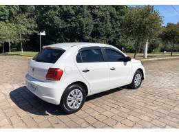 VOLKSWAGEN - GOL - 2021/2022 - Branca - R$ 52.800,00