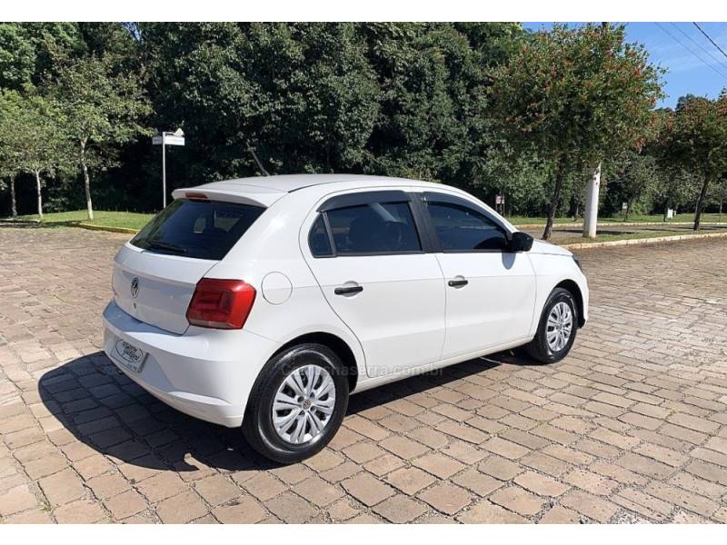 VOLKSWAGEN - GOL - 2021/2022 - Branca - R$ 52.800,00
