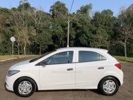 CHEVROLET - ONIX - 2017/2018 - Branca - R$ 52.800,00