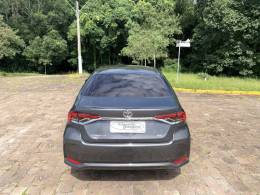 TOYOTA - COROLLA - 2021/2022 - Cinza - R$ 134.800,00