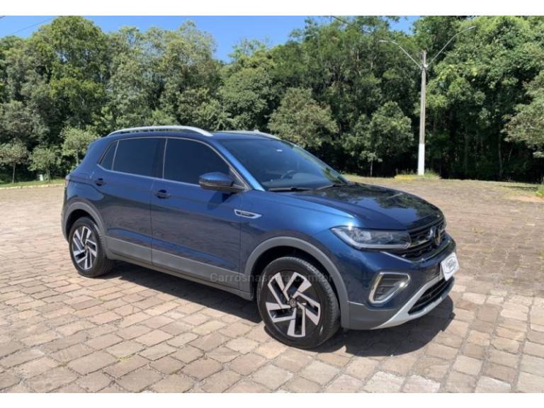 VOLKSWAGEN - T-CROSS - 2024/2025 - Azul - R$ 156.800,00