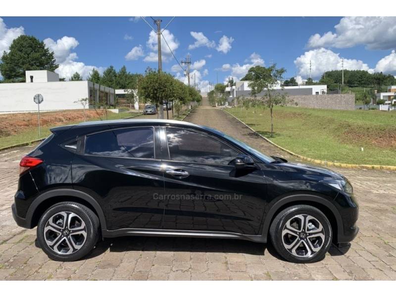 HONDA - HR-V - 2016/2016 - Preta - R$ 89.800,00