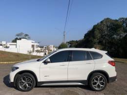 BMW - X1 - 2017/2017 - Branca - R$ 129.800,00