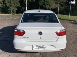 VOLKSWAGEN - VOYAGE - 2021/2022 - Branca - R$ 62.800,00