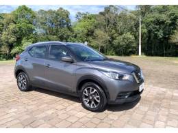 NISSAN - KICKS - 2018/2019 - Cinza - R$ 83.800,00
