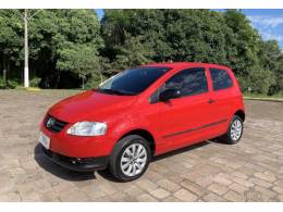 VOLKSWAGEN - FOX - 2008/2009 - Vermelha - R$ 24.800,00