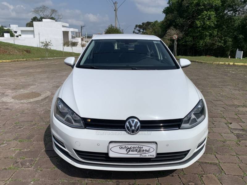 VOLKSWAGEN - GOLF - 2015/2015 - Branca - Sob Consulta