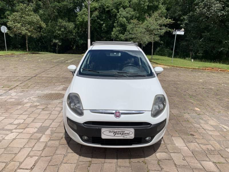 FIAT - PUNTO - 2015/2016 - Branca - R$ 45.800,00