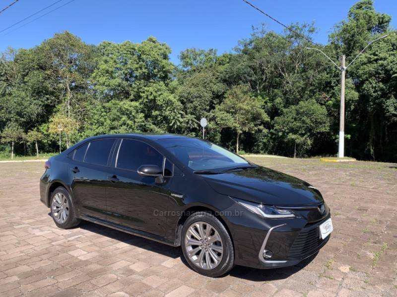 TOYOTA - COROLLA - 2019/2020 - Preta - R$ 128.800,00