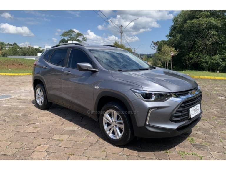 CHEVROLET - TRACKER - 2023/2023 - Cinza - R$ 108.800,00