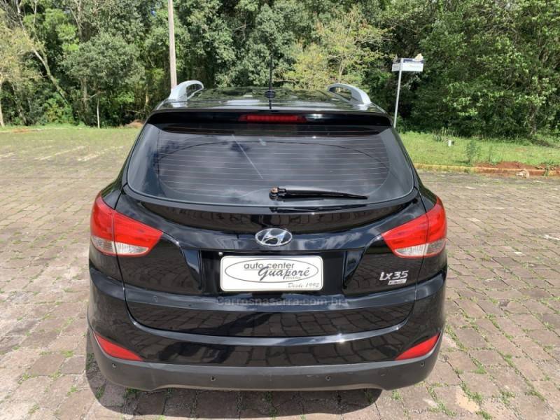 HYUNDAI - IX35 - 2011/2012 - Preta - R$ 67.800,00