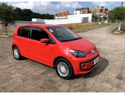 VOLKSWAGEN - UP - 2016/2017 - Vermelha - R$ 59.800,00