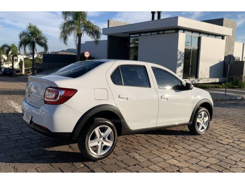 RENAULT - LOGAN - 2020/2021 - Branca - R$ 65.800,00