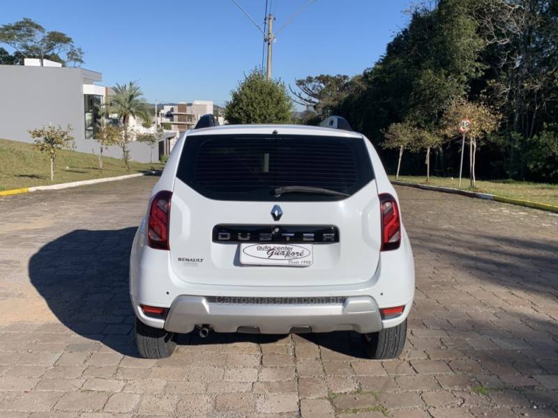RENAULT - DUSTER - 2015/2016 - Branca - R$ 65.800,00