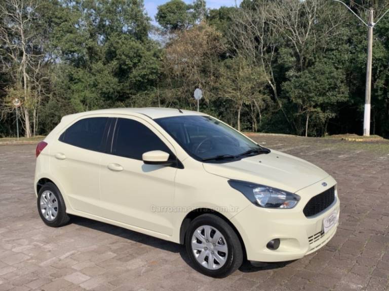 FORD - KA - 2015/2015 - Branca - R$ 42.800,00