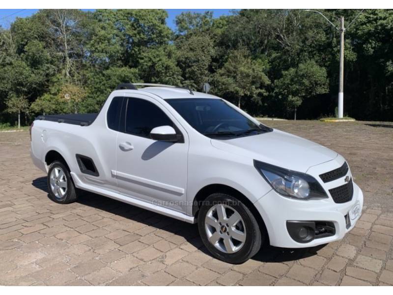 CHEVROLET - MONTANA - 2012/2013 - Branca - R$ 48.800,00