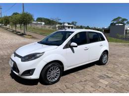 FORD - FIESTA - 2011/2012 - Branca - R$ 28.800,00