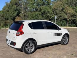 FIAT - PALIO - 2012/2013 - Branca - R$ 41.800,00