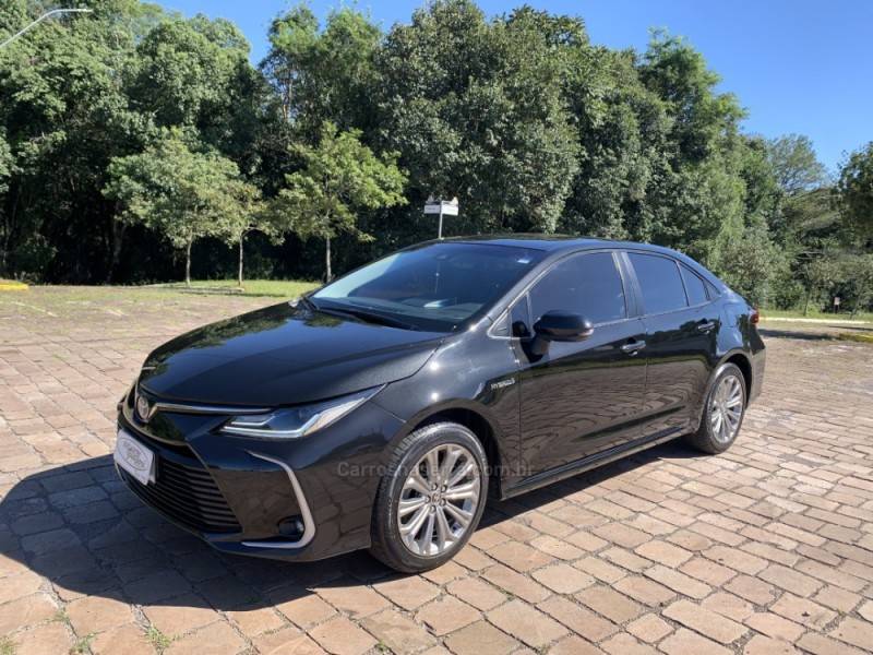 TOYOTA - COROLLA - 2019/2020 - Preta - R$ 128.800,00