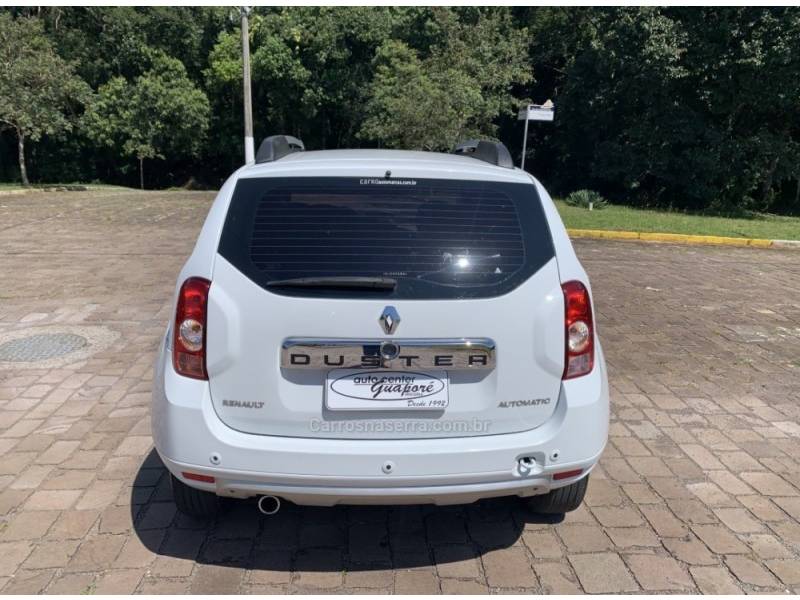 RENAULT - DUSTER - 2013/2014 - Branca - R$ 53.800,00