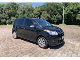 CITROËN - C3 PICASSO - 2013/2014 - Preta - R$ 41.800,00