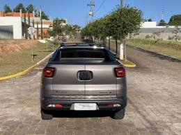 FIAT - TORO - 2018/2019 - Cinza - R$ 106.800,00