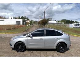 FORD - FOCUS - 2009/2009 - Prata - R$ 36.800,00