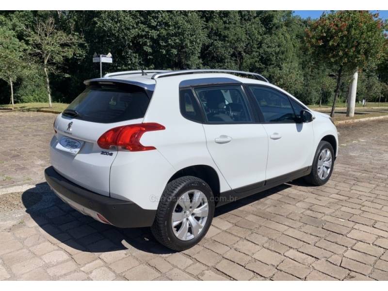 PEUGEOT - 2008 - 2017/2017 - Branca - R$ 58.800,00