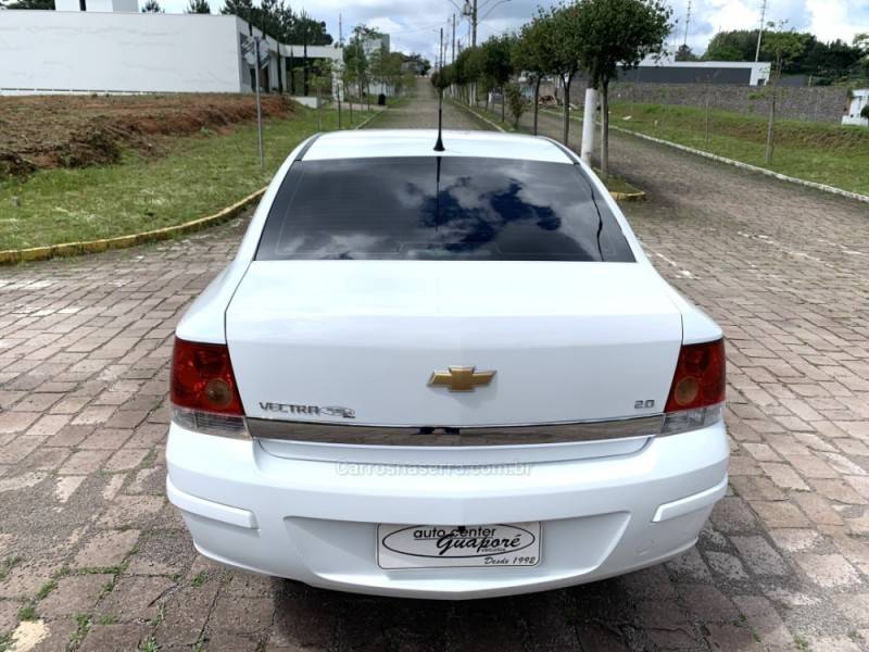 CHEVROLET - VECTRA - 2010/2011 - Branca - R$ 44.800,00