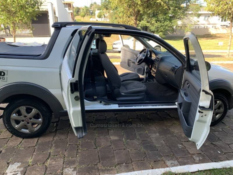 FIAT - STRADA - 2014/2015 - Branca - R$ 64.800,00