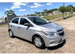 CHEVROLET - ONIX - 2018/2018 - Prata - R$ 49.800,00