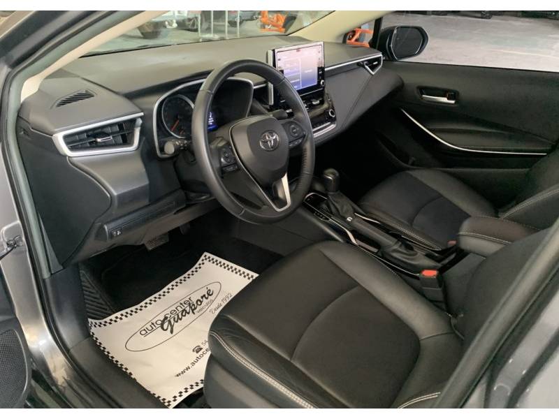 TOYOTA - COROLLA - 2021/2022 - Cinza - R$ 134.800,00