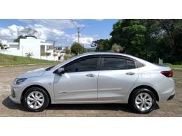 CHEVROLET - ONIX - 2022/2023 - Prata - R$ 89.800,00