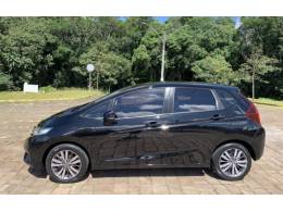 HONDA - FIT - 2015/2016 - Preta - R$ 72.800,00