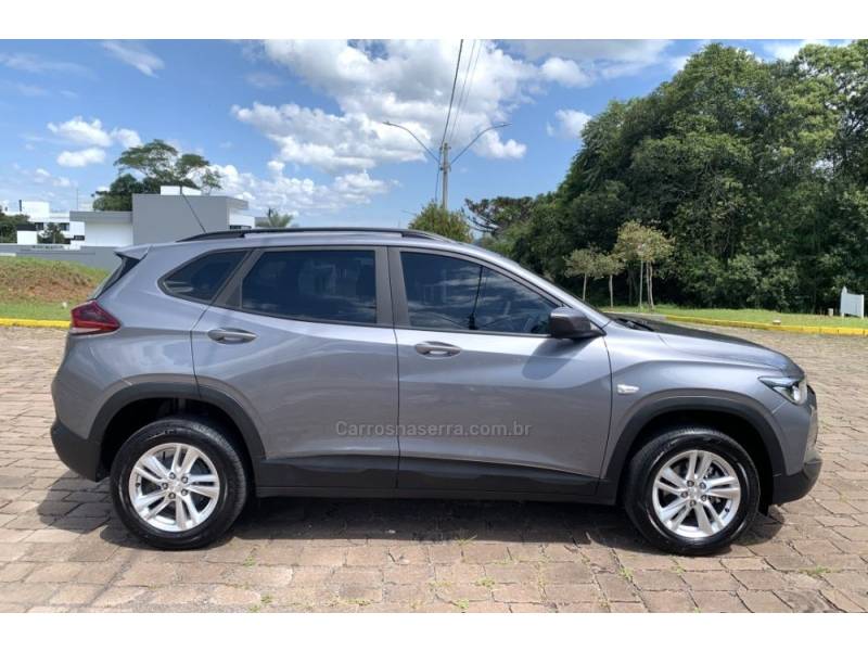 CHEVROLET - TRACKER - 2023/2023 - Cinza - R$ 108.800,00