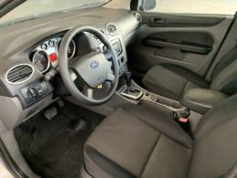 FORD - FOCUS - 2008/2009 - Prata - R$ 35.800,00