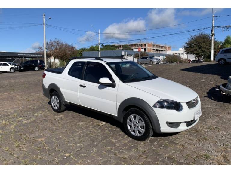 FIAT - STRADA - 2015/2016 - Branca - Sob Consulta