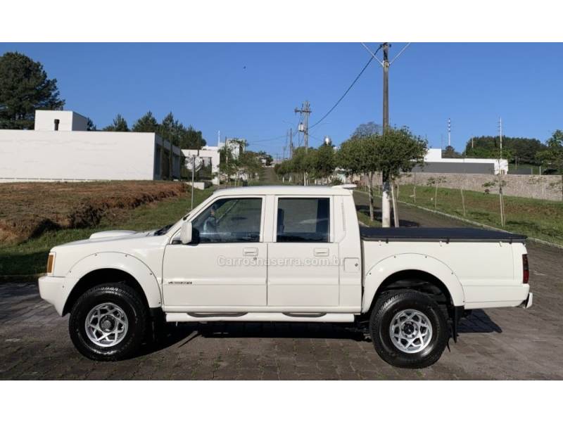 MITSUBISHI - L200 - 2003/2003 - Branca - R$ 55.800,00