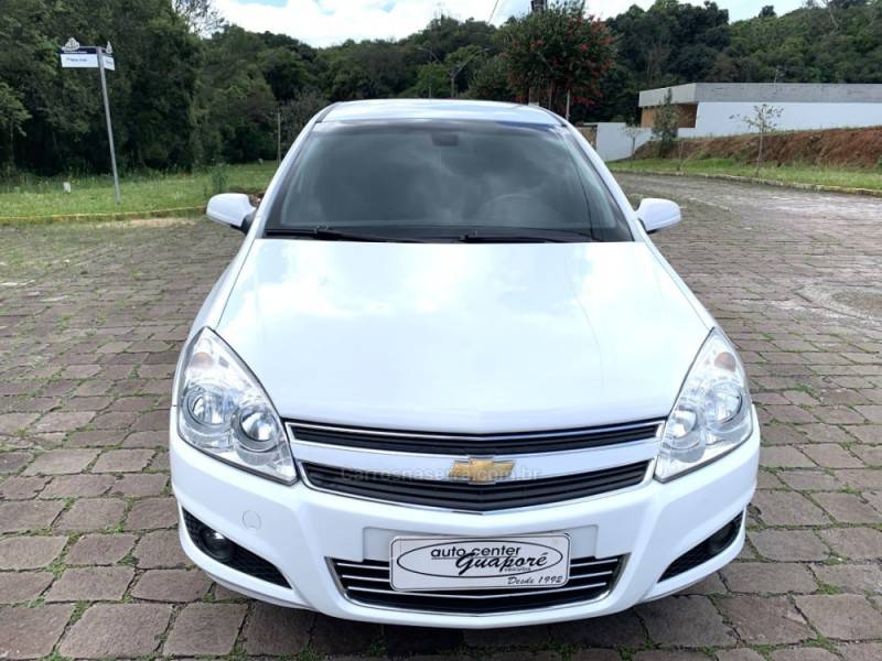 CHEVROLET - VECTRA - 2010/2011 - Branca - R$ 44.800,00